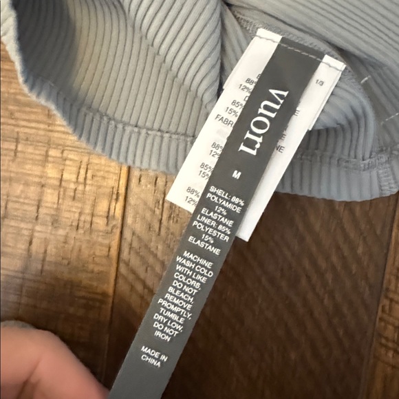 New Vuori Rib Crop Tank in Light Cloud size medium - Picture 10 of 10